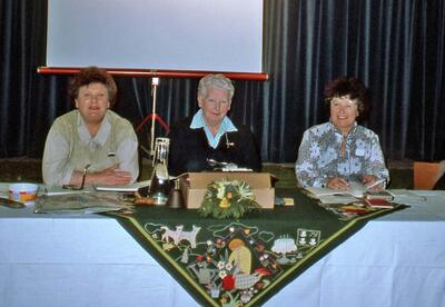 WI 1980s Top table