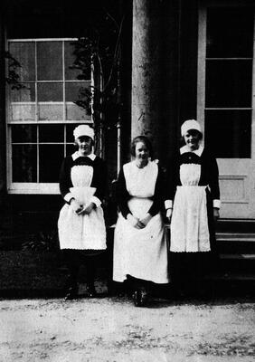 Hallcroft Hall 1930s maids