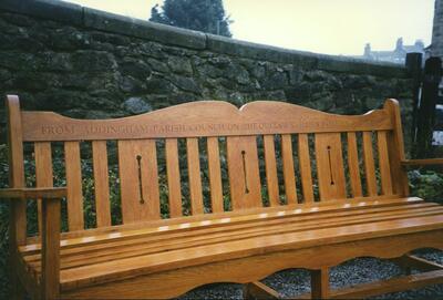 Hen Pen Garden 1997 - Queen's Golden Wedding seat