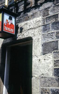 154 Main St The Fleece 1980s doorway detail